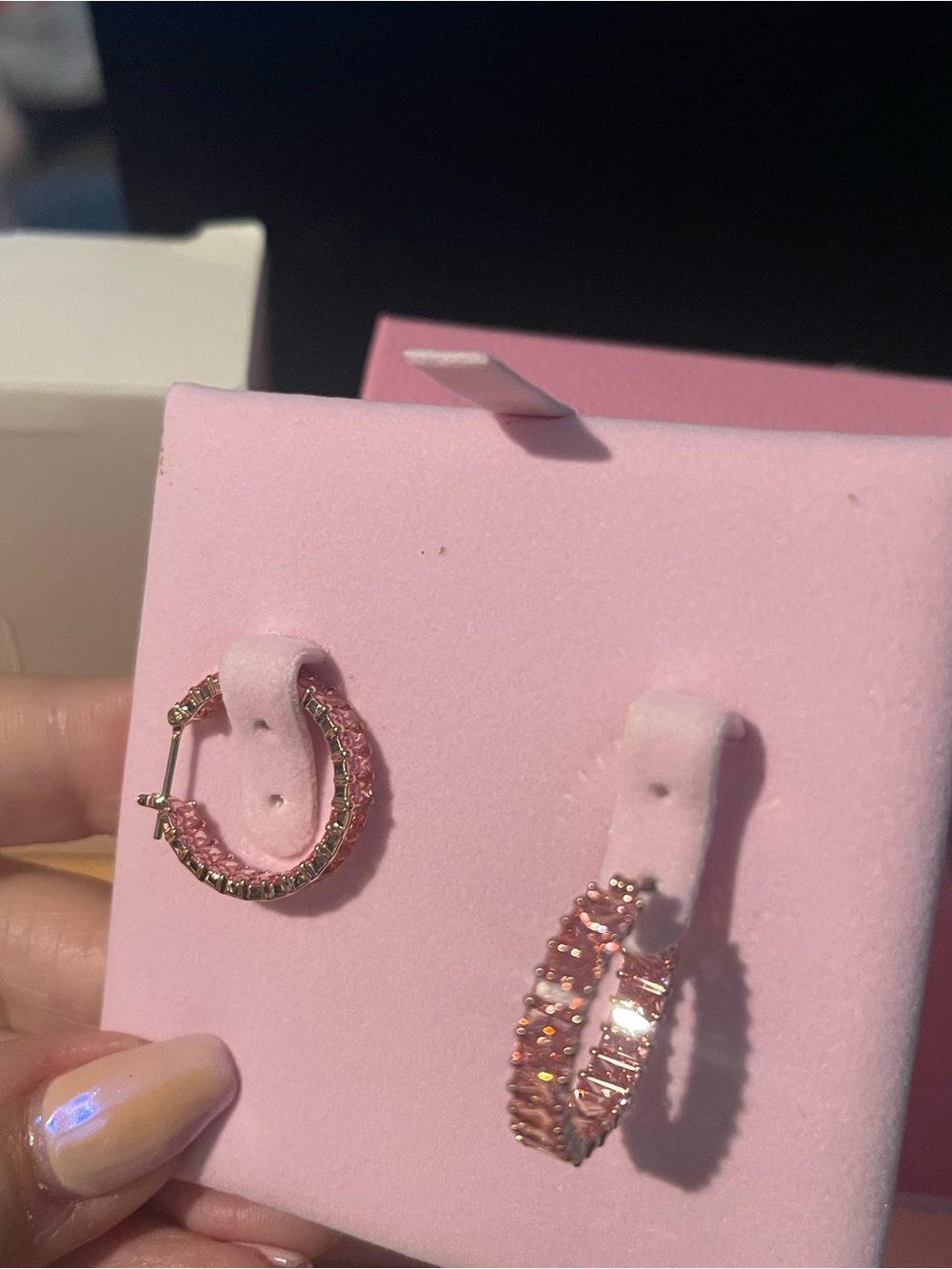 LAST ONE! SWAROVSKI Matrix hoop earrings, Pink Baguette, 18K rose gold finish - Picture 7 of 12